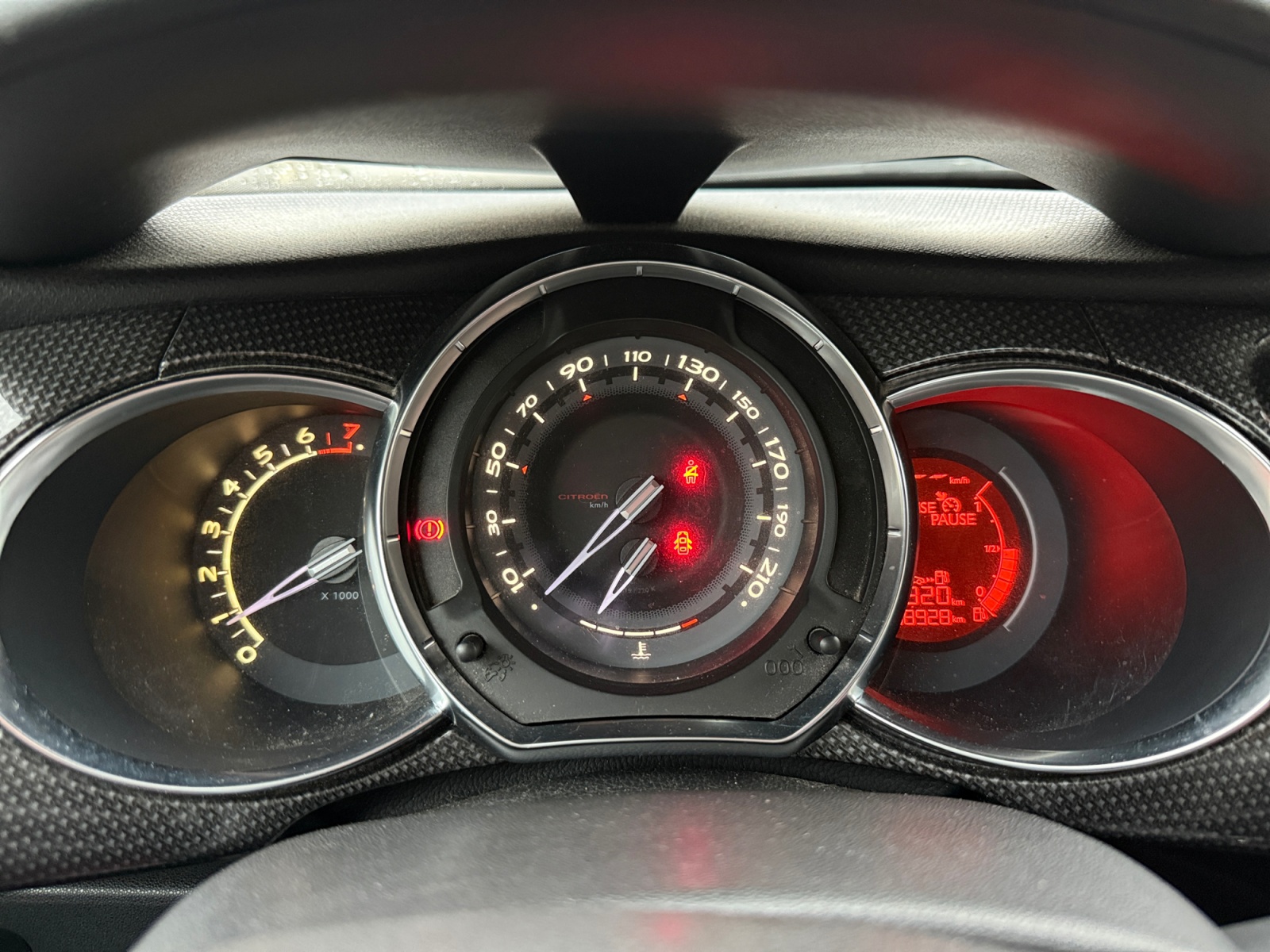 Ds Automobiles Ds3 16