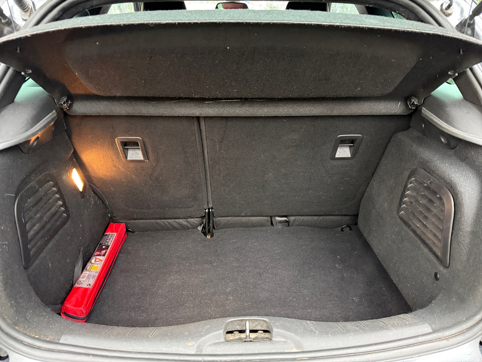 Ds Automobiles Ds3 28