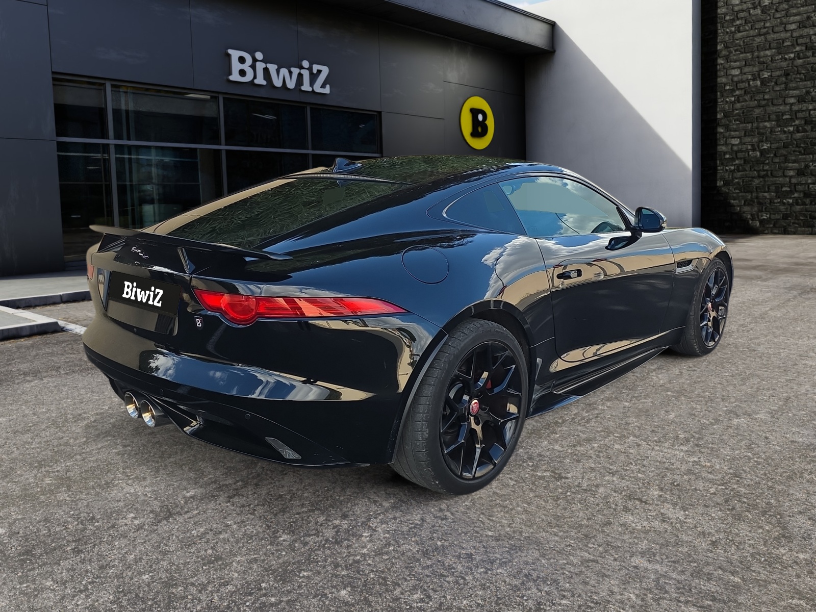 Jaguar F-Type 4