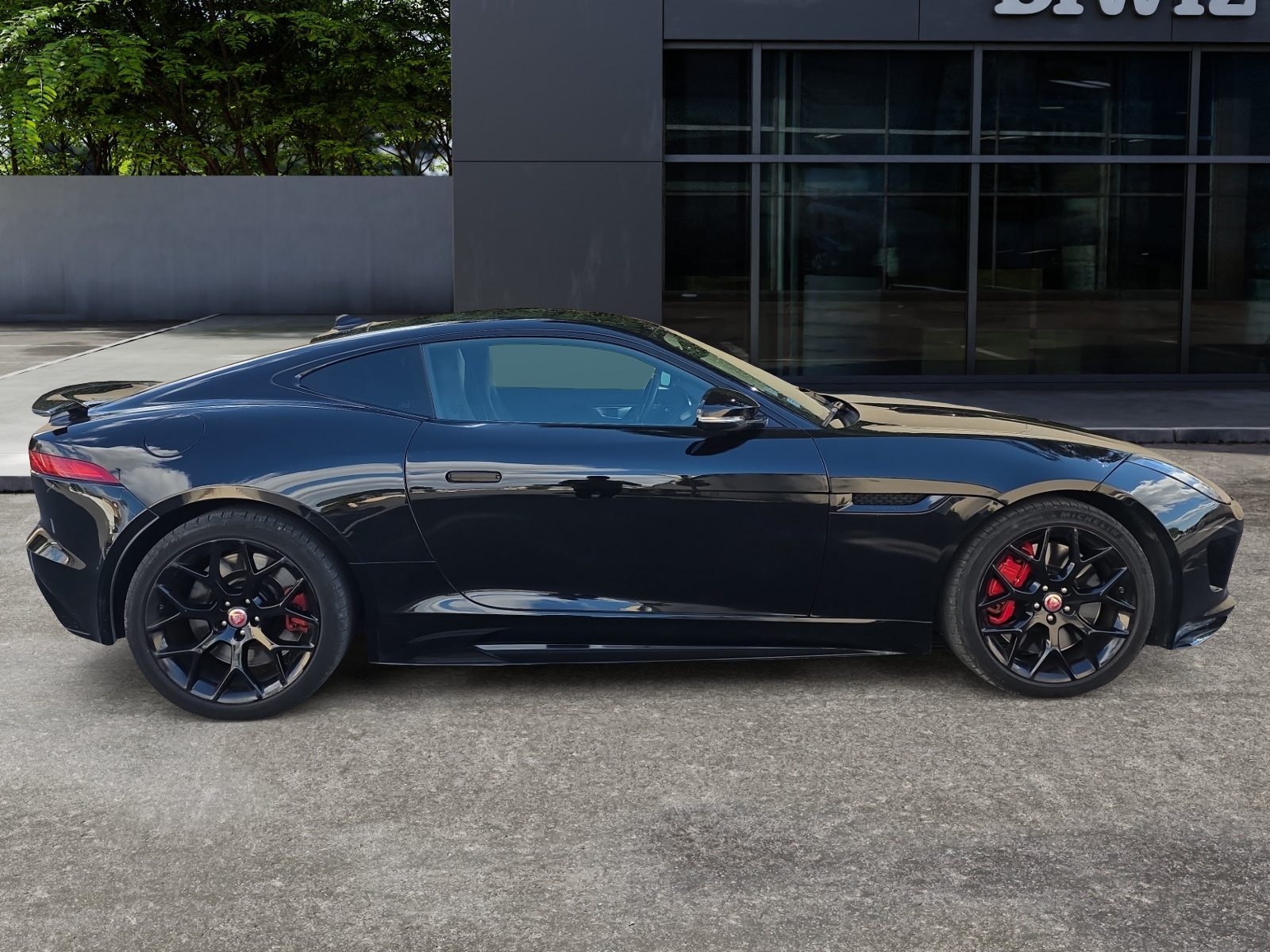 Jaguar F-Type 5