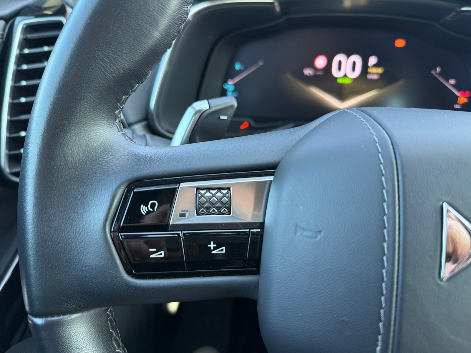 Ds Automobiles Ds 7 19