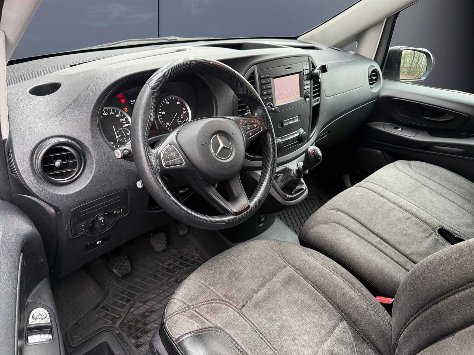 Mercedes-Benz Vito Vu 8