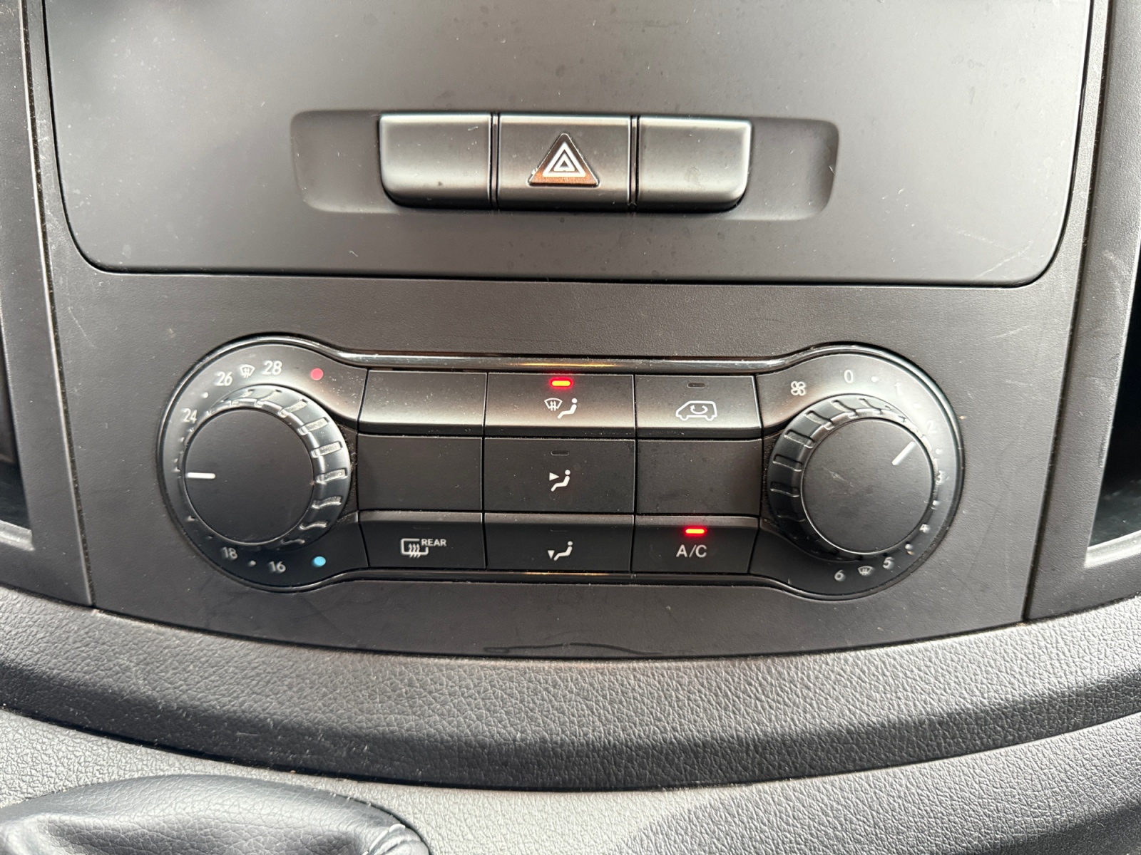 Mercedes-Benz Vito Vu 24