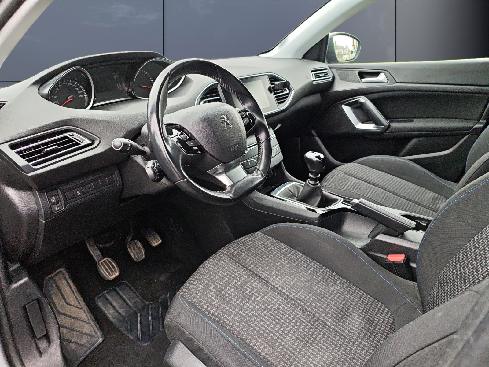 Peugeot 308 8