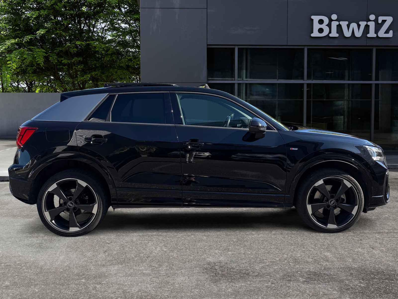 Audi Q2 5