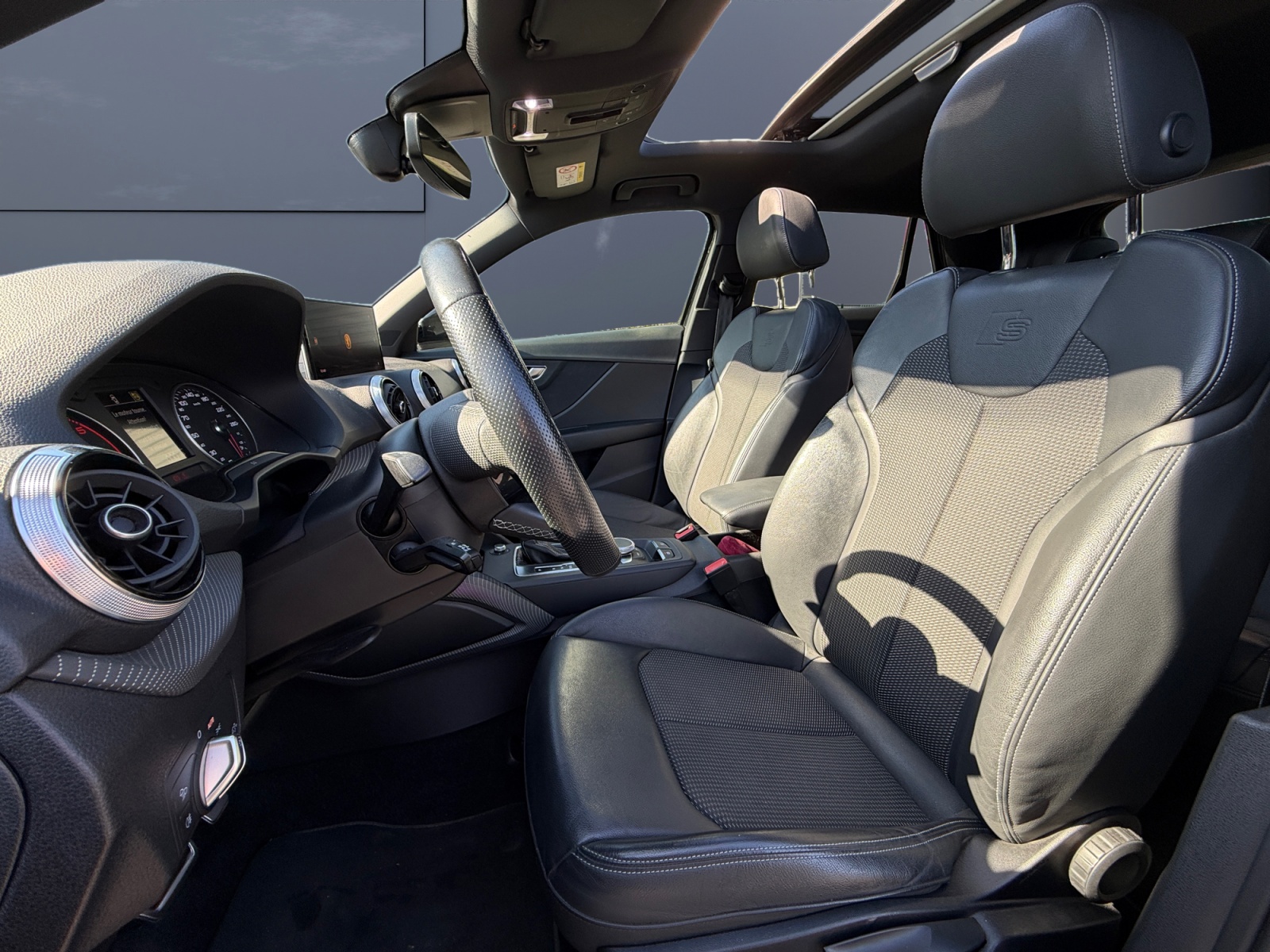 Audi Q2 9
