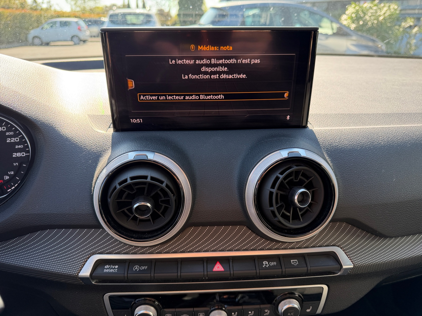 Audi Q2 24