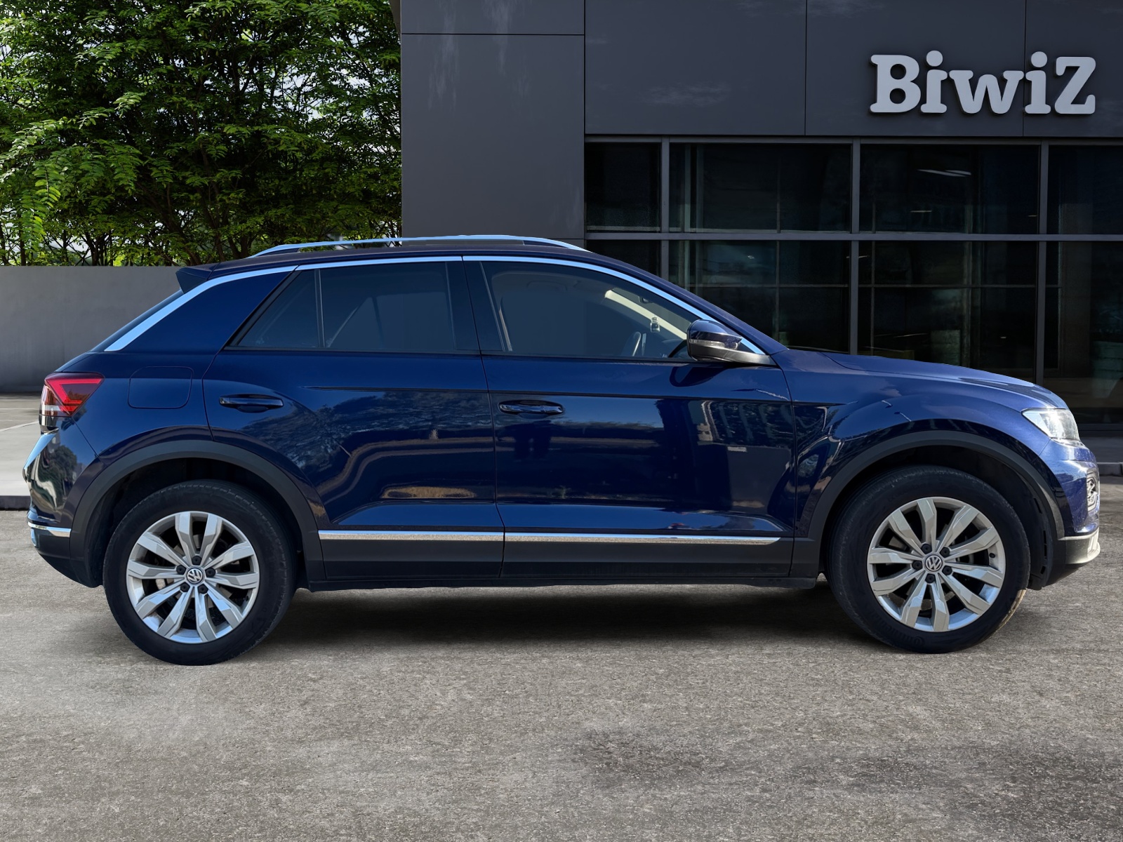 Volkswagen T-Roc 5