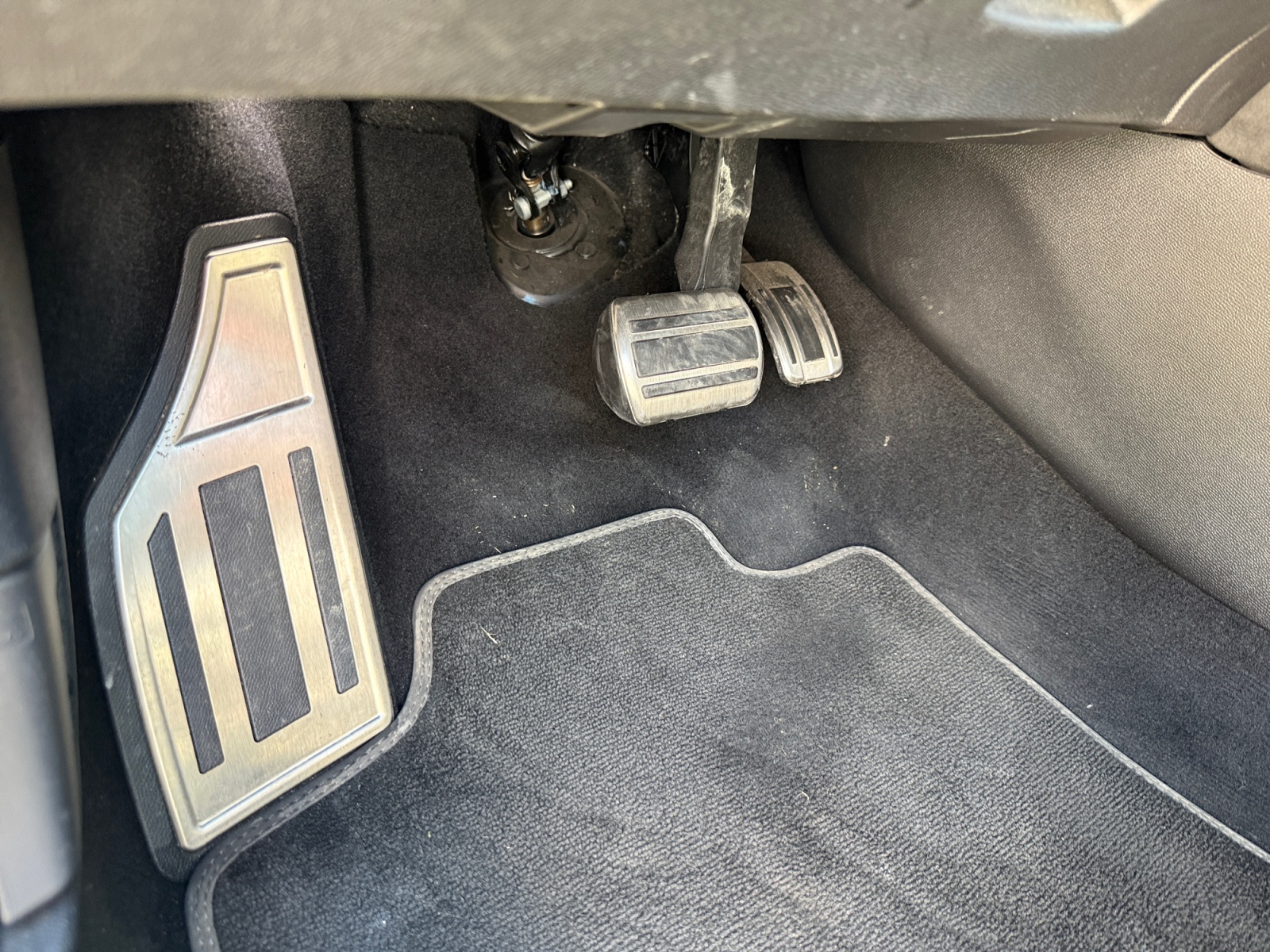 Ds Automobiles Ds 4 24