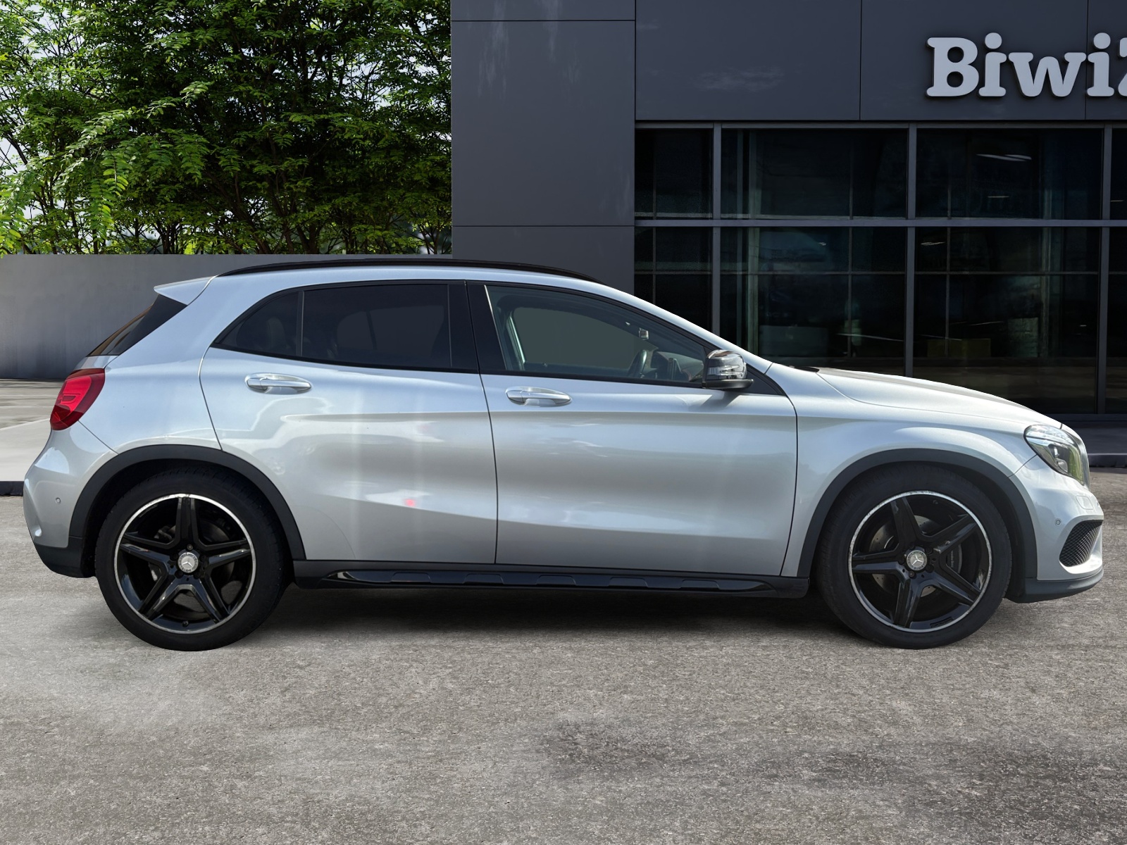 Mercedes-Benz Gla 5