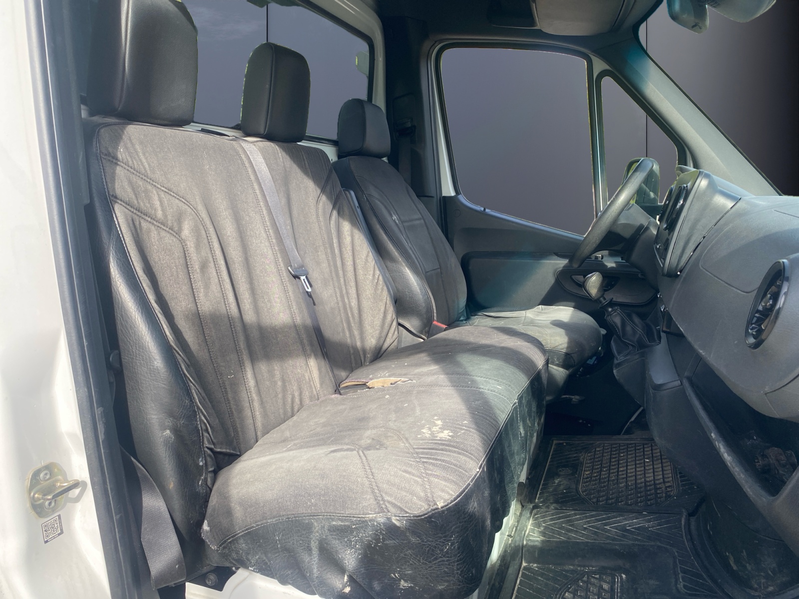 Mercedes-Benz Sprinter 11