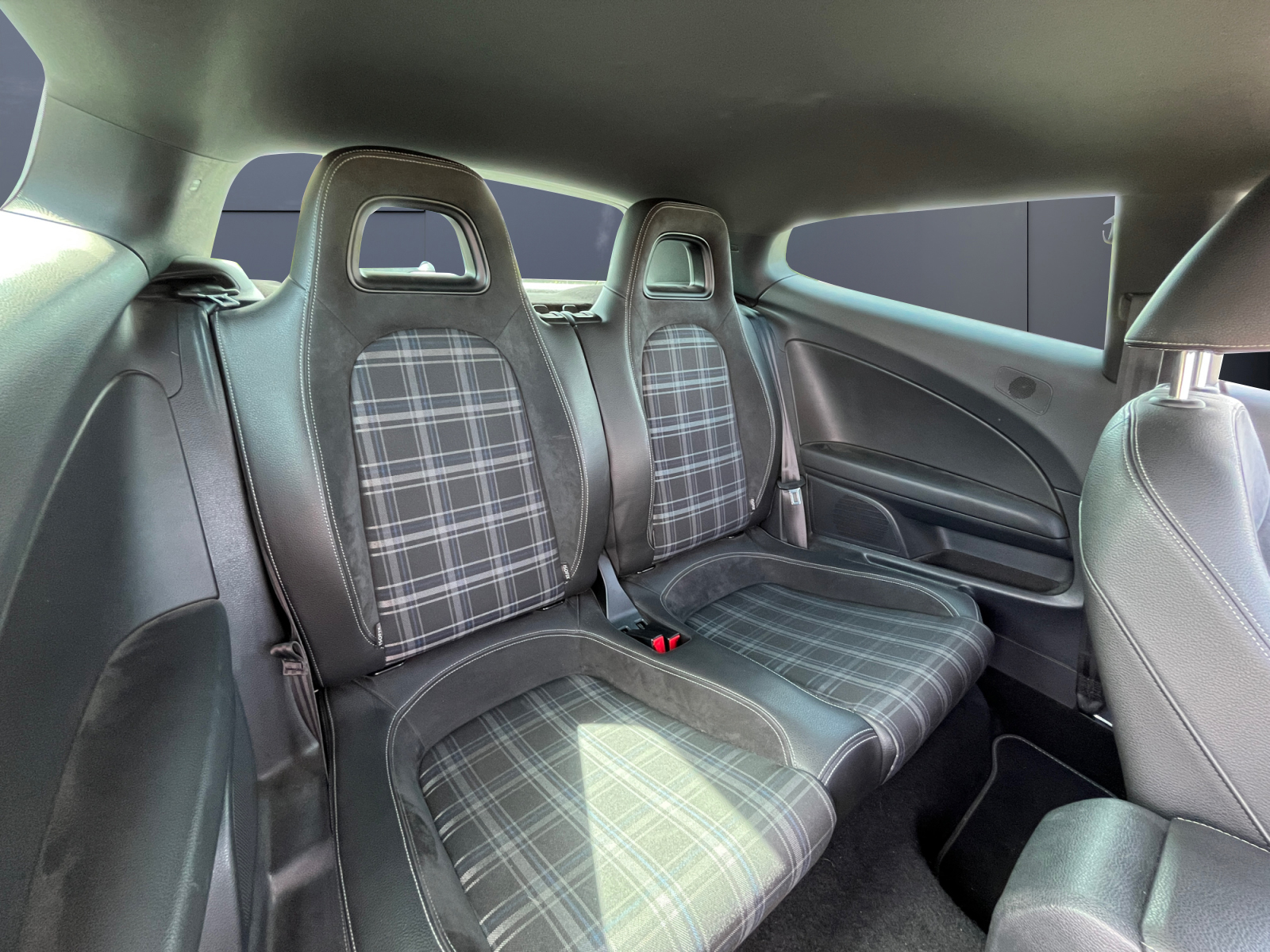 Volkswagen Scirocco 11