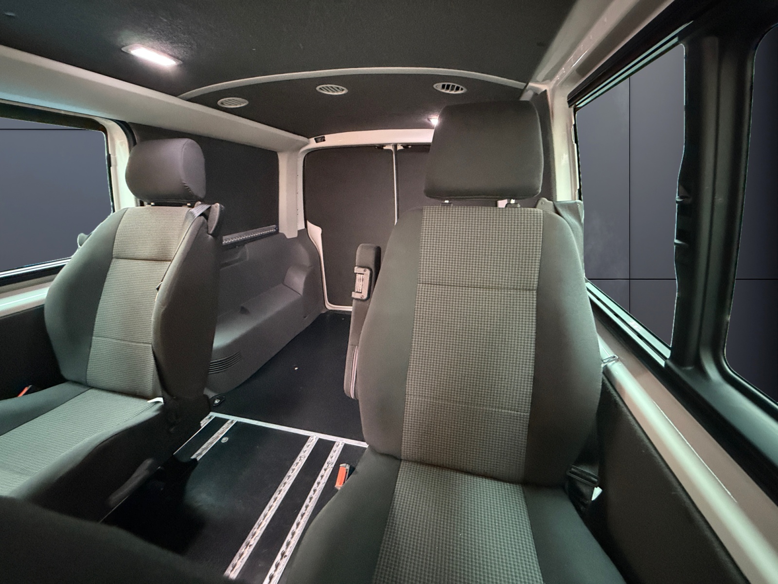 Volkswagen Transporter Vu 10