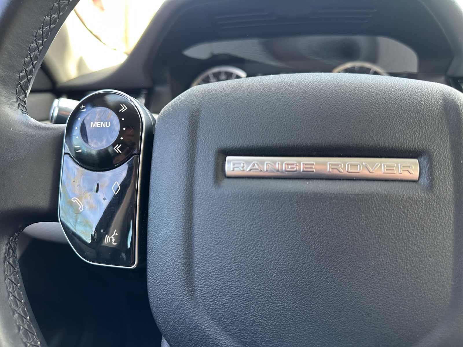 Land Rover Range Rover Evoque 18