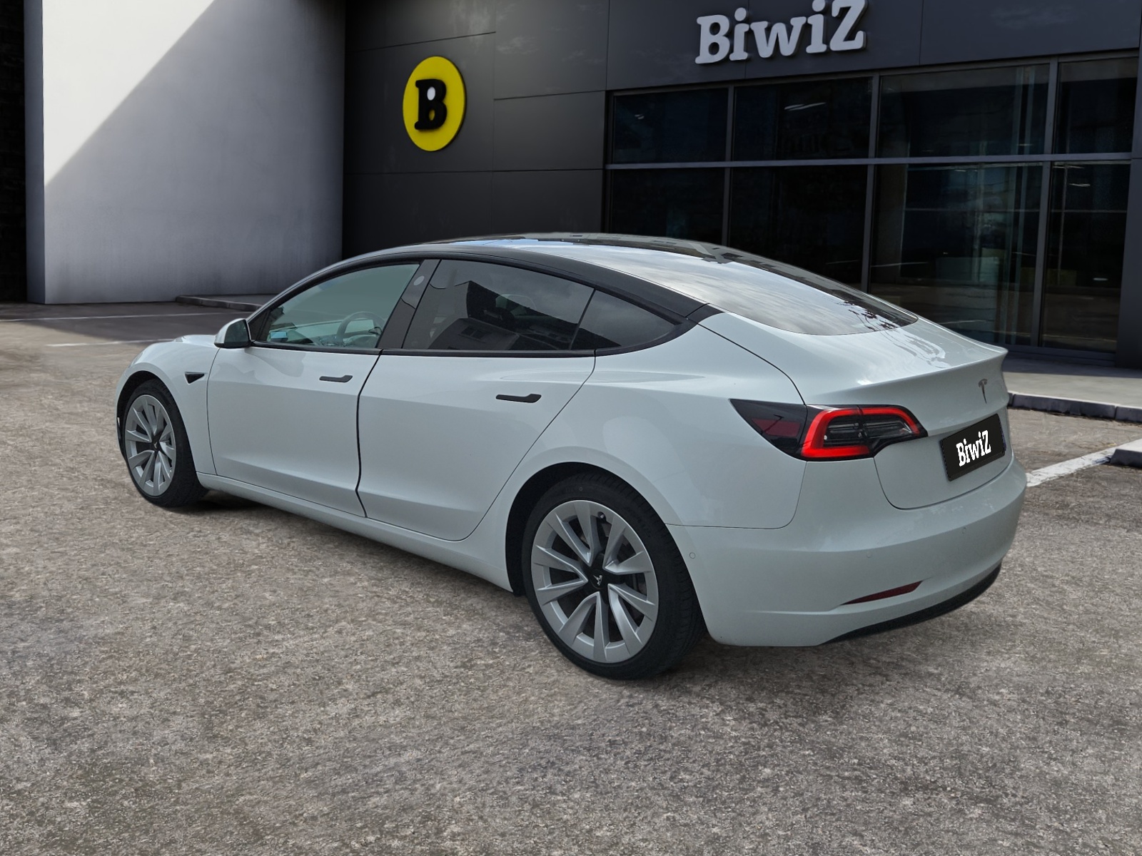 Tesla Model-3 2