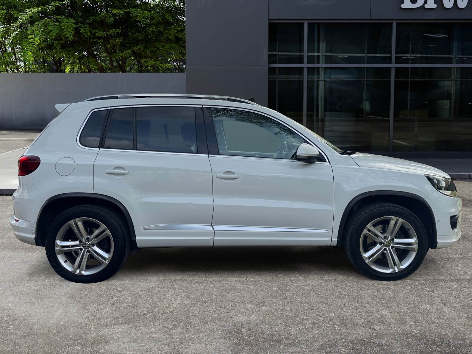 Volkswagen Tiguan 5