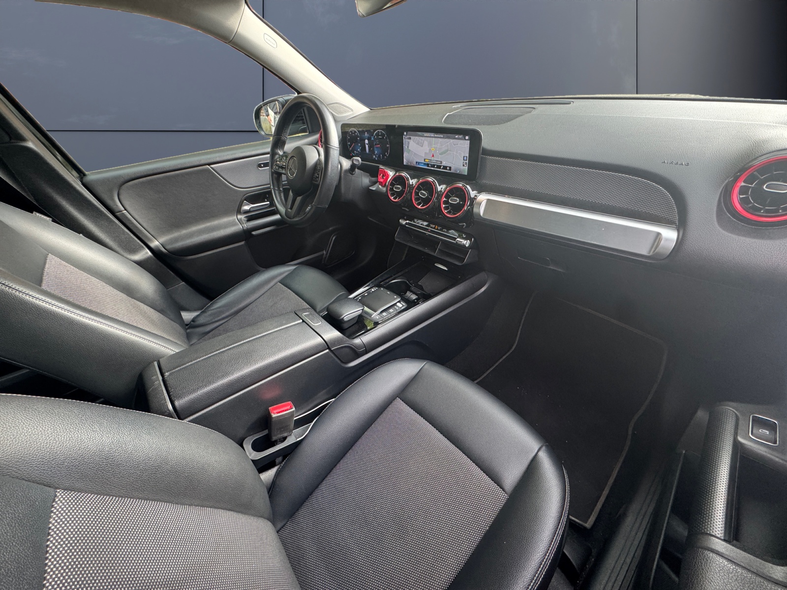 Mercedes-Benz Classe Glb 12