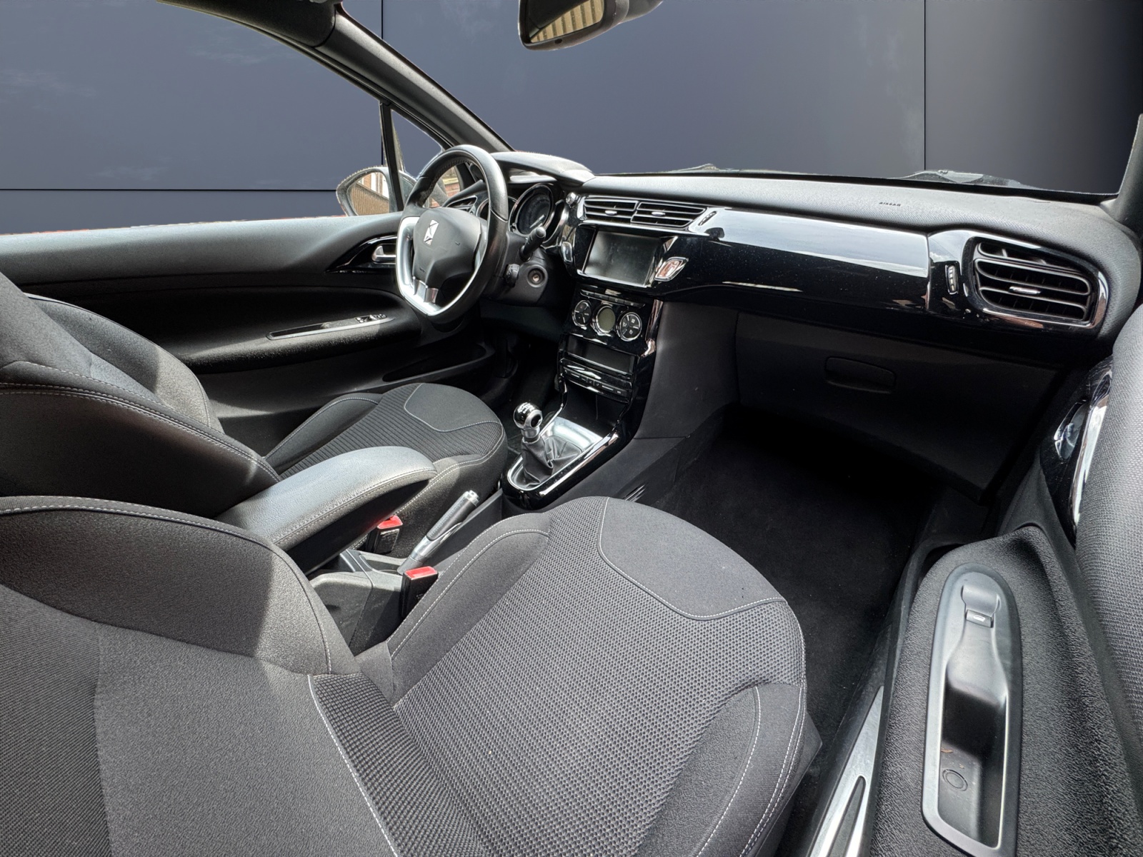 Ds Automobiles Ds3 12