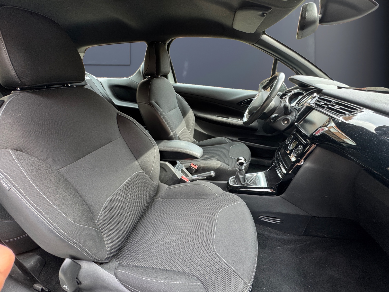 Ds Automobiles Ds3 13