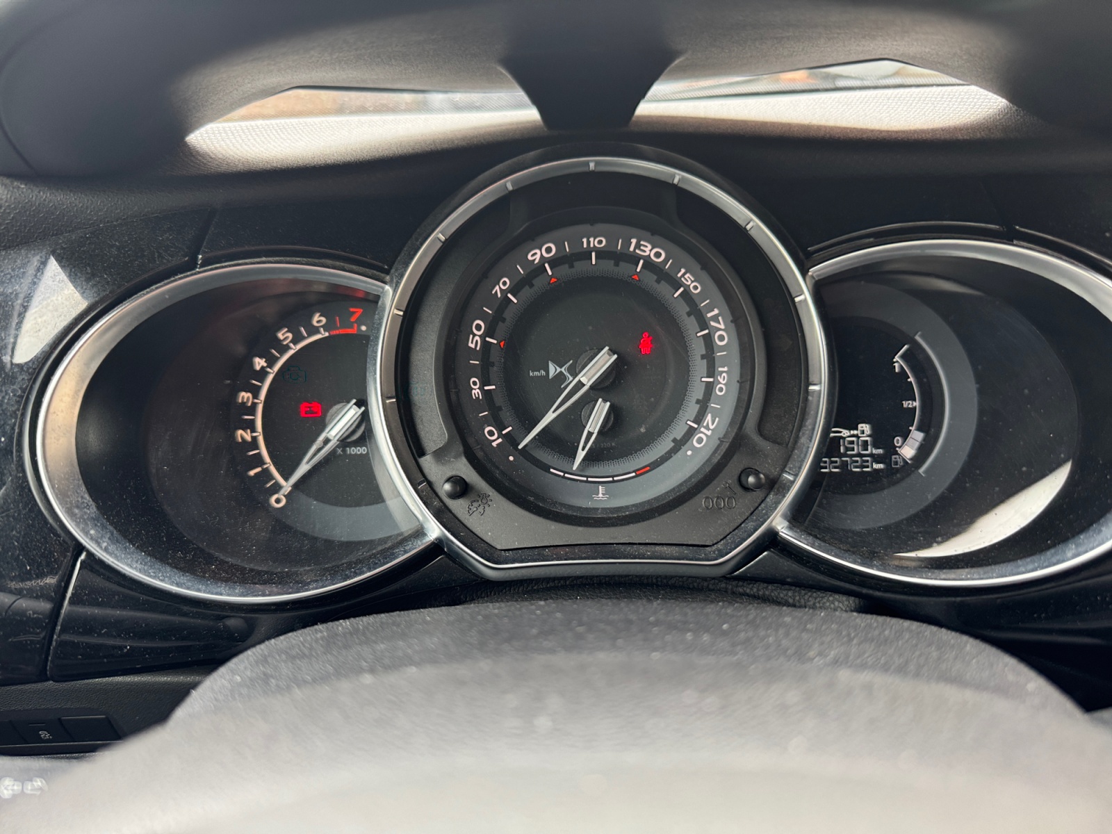 Ds Automobiles Ds3 16