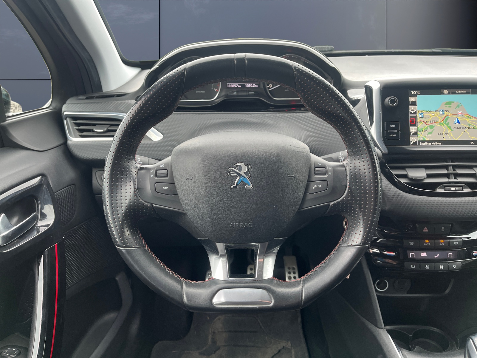 Peugeot 208 15