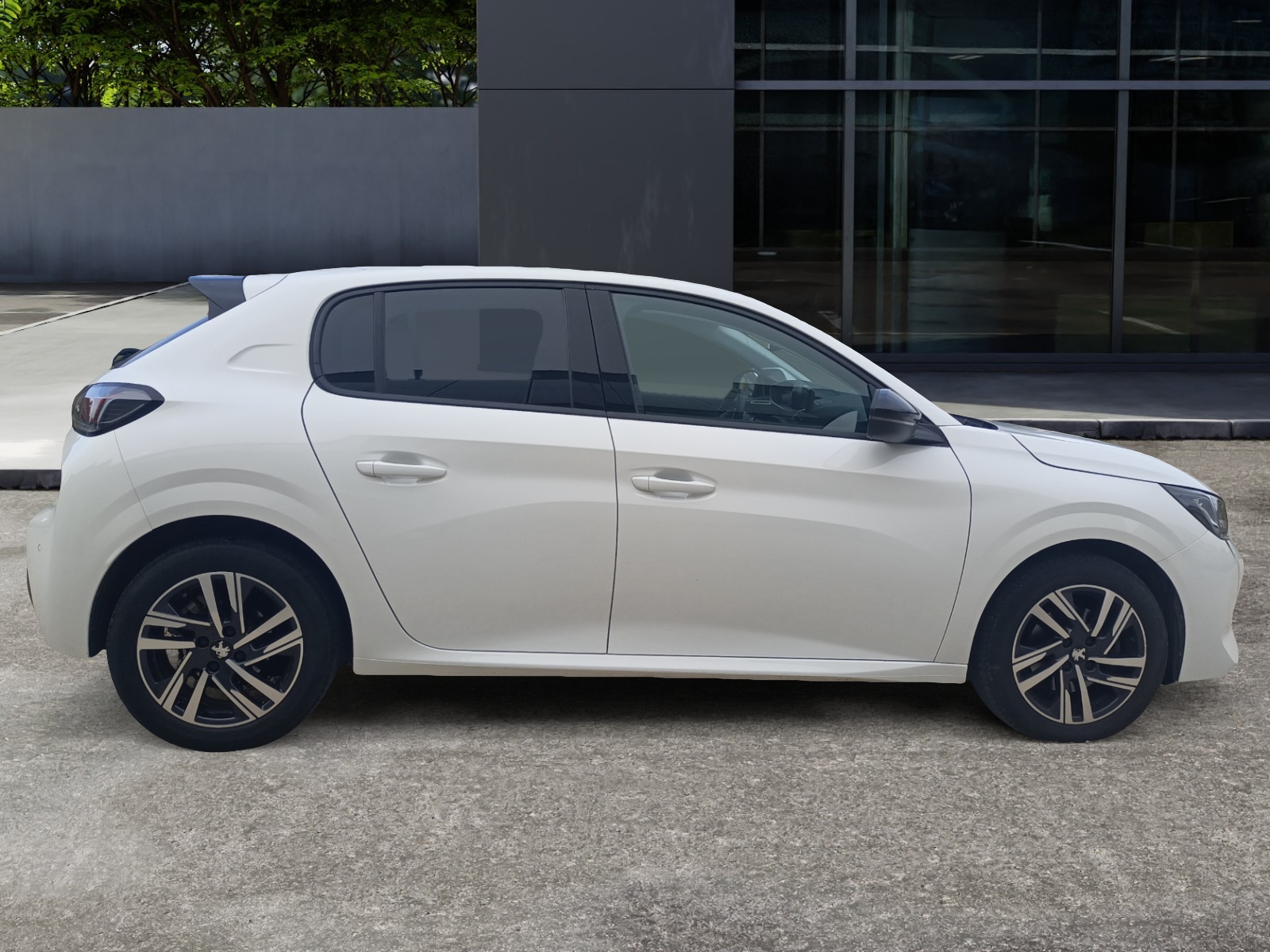 Peugeot 208 5