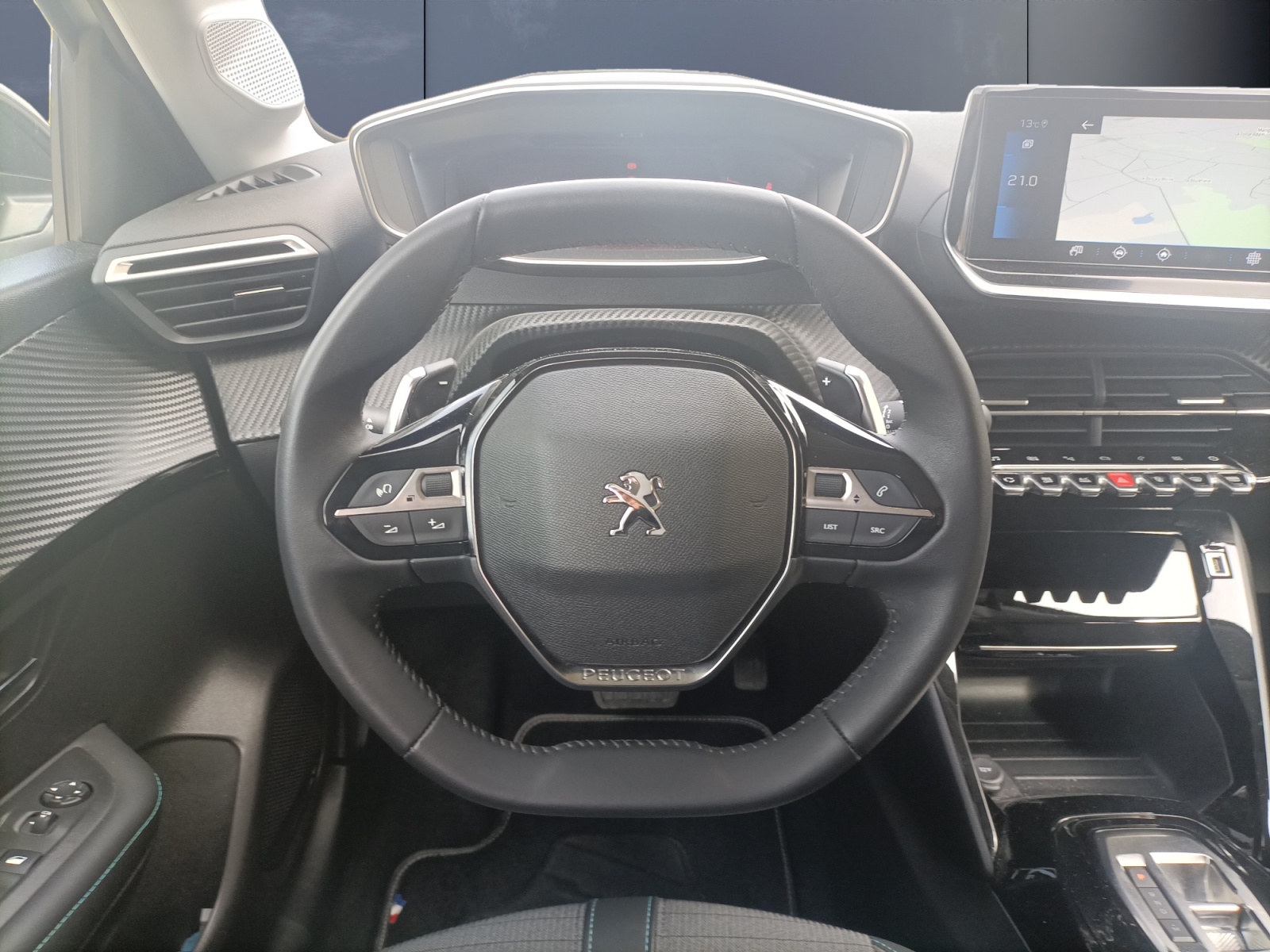 Peugeot 208 15