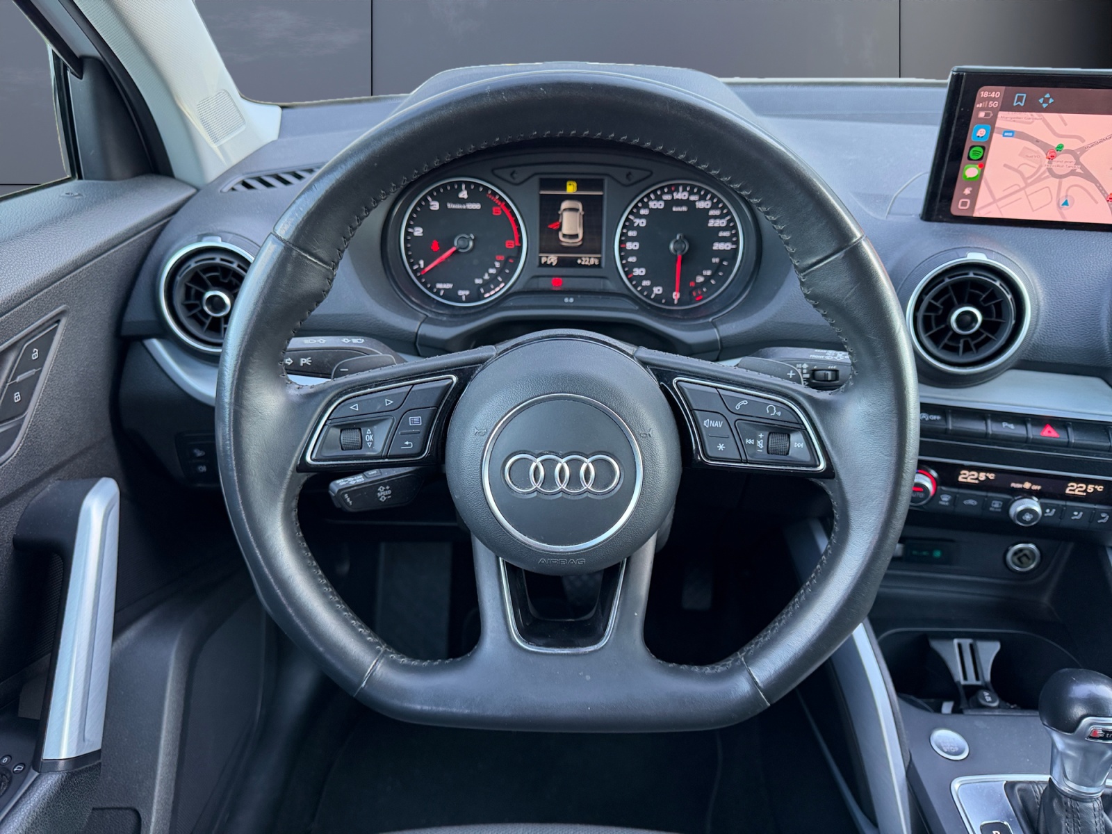 Audi Q2 15