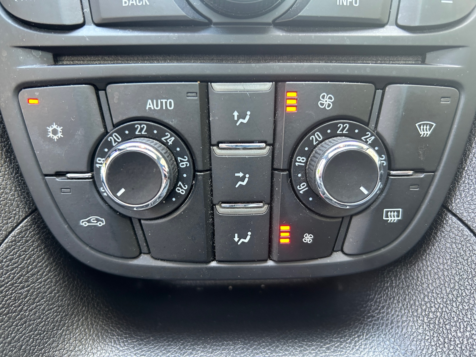 Opel Meriva 25