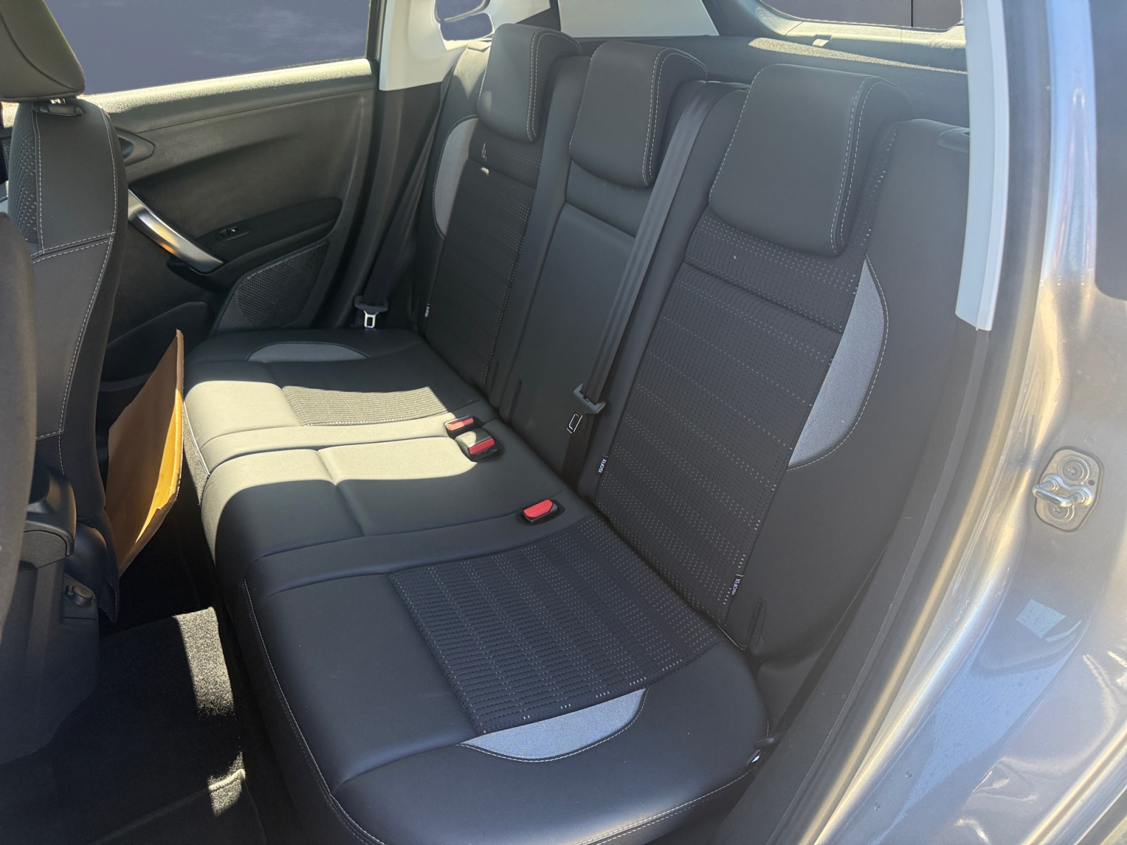 Peugeot 2008 13