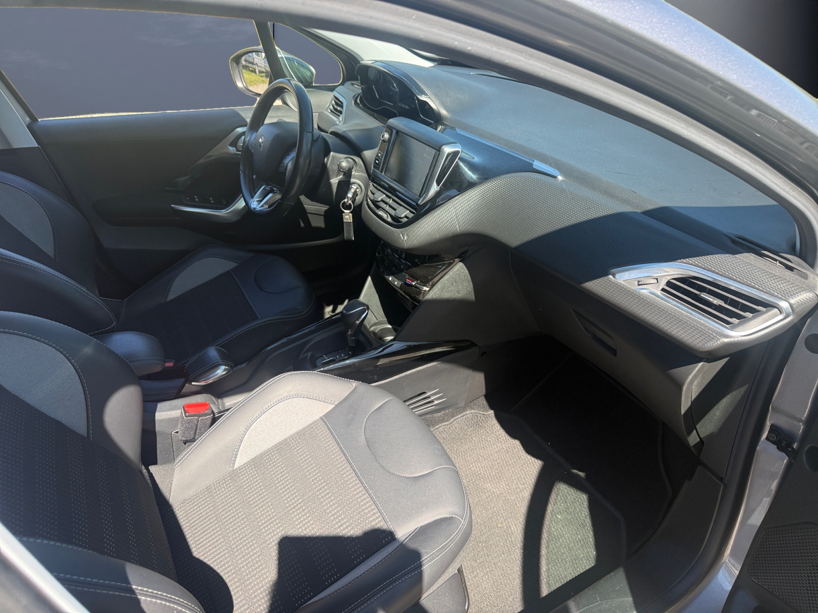 Peugeot 2008 11