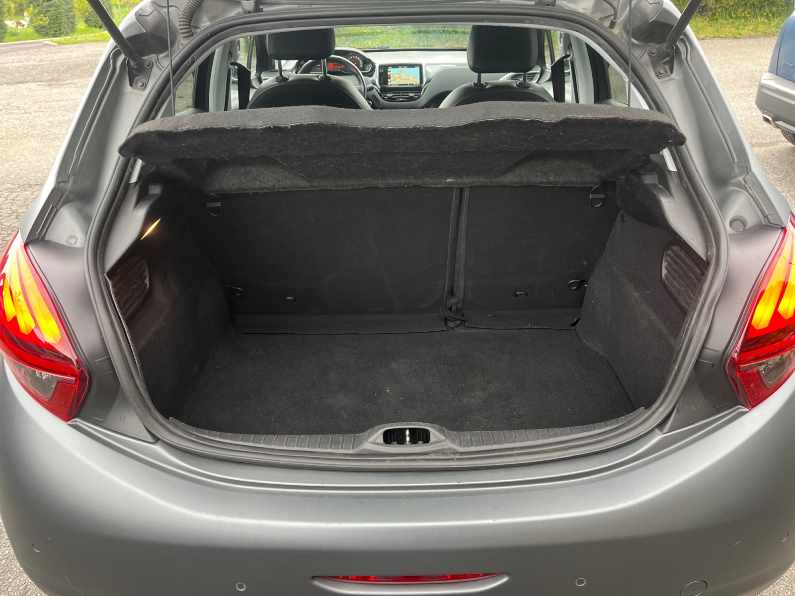 Peugeot 208 26