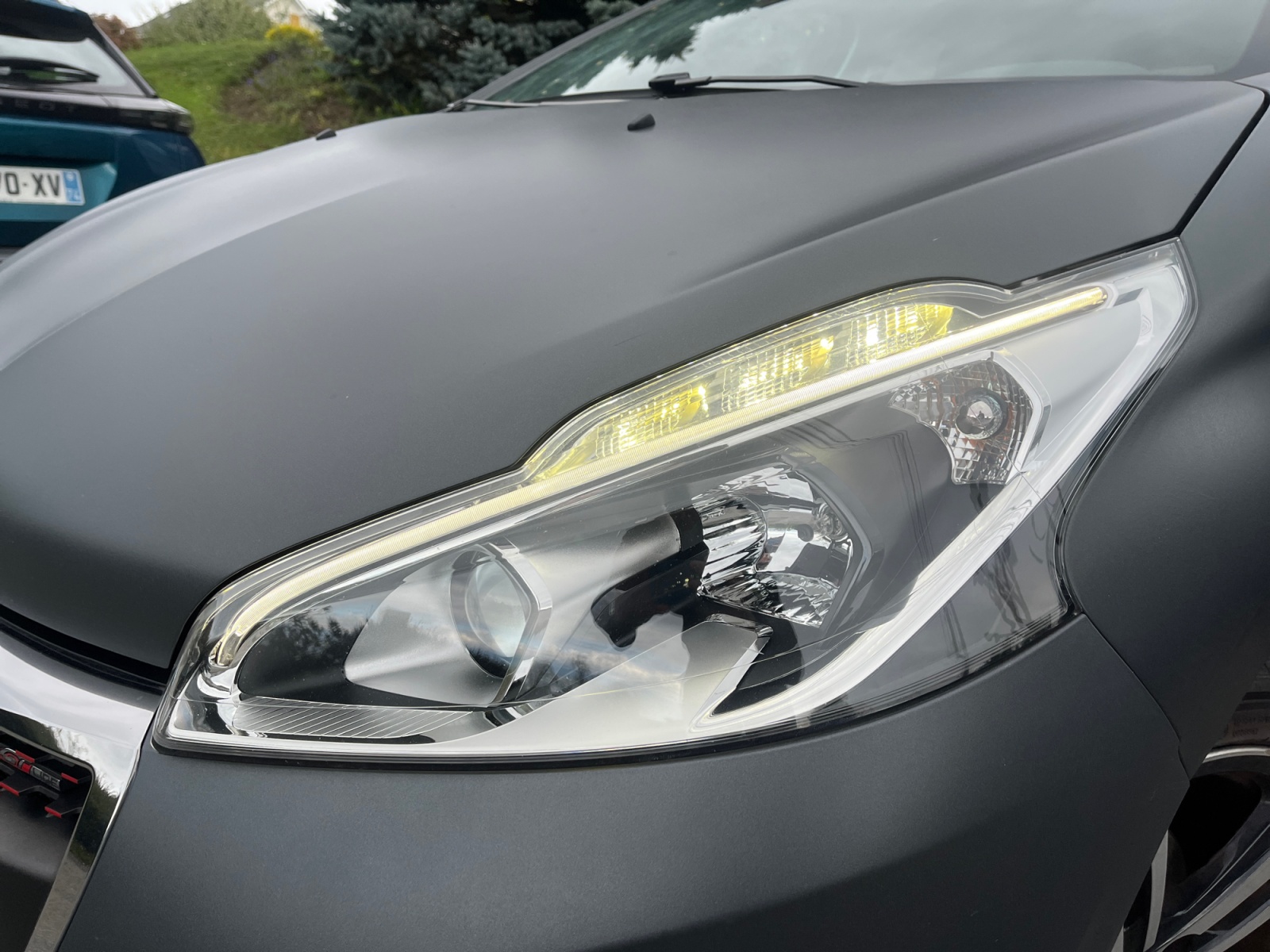 Peugeot 208 23