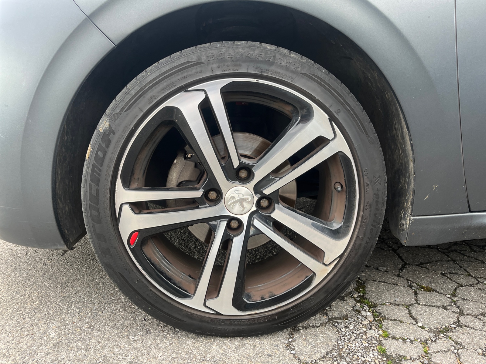 Peugeot 208 27