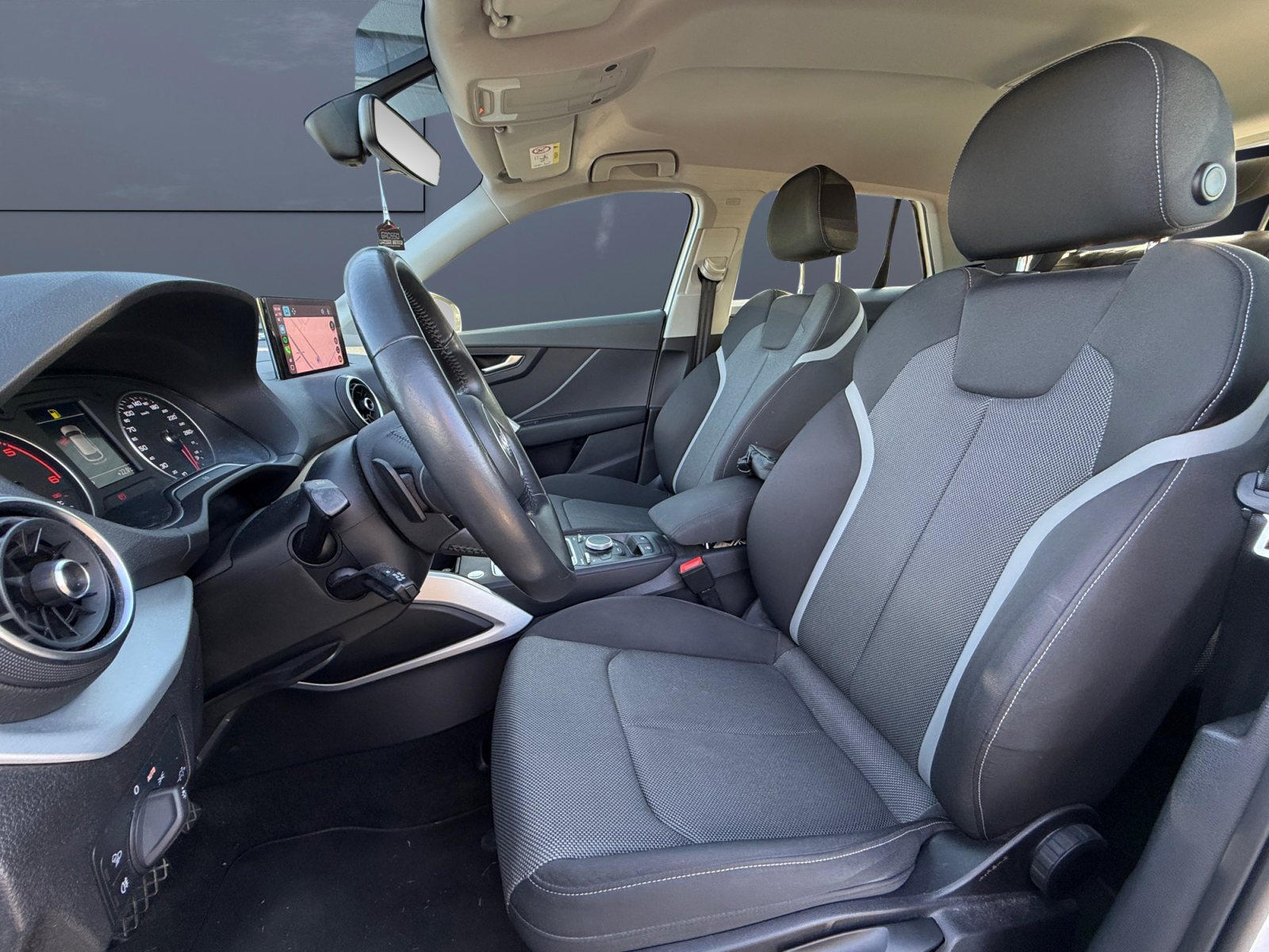 Audi Q2 9