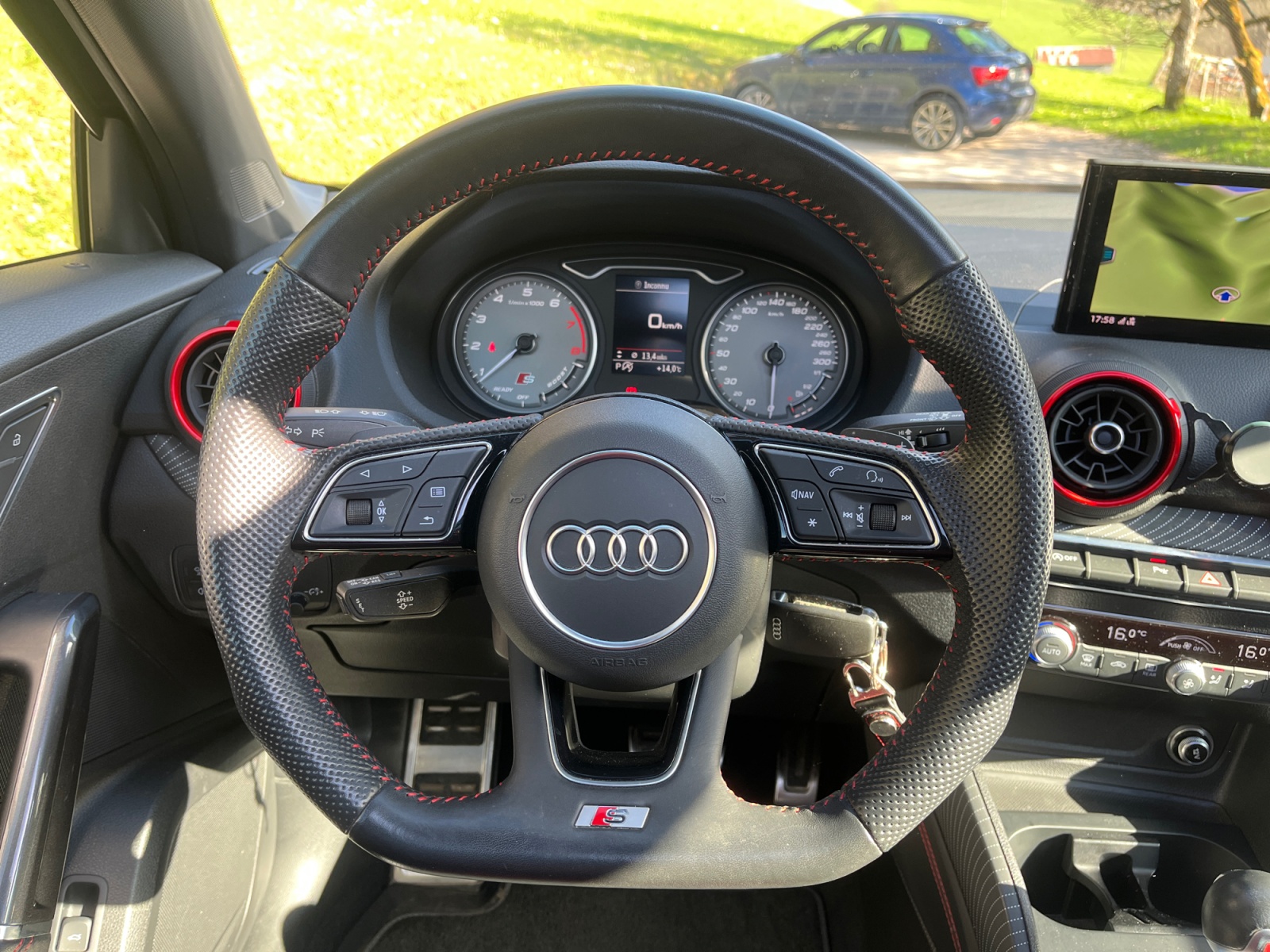 Audi Sq2 16
