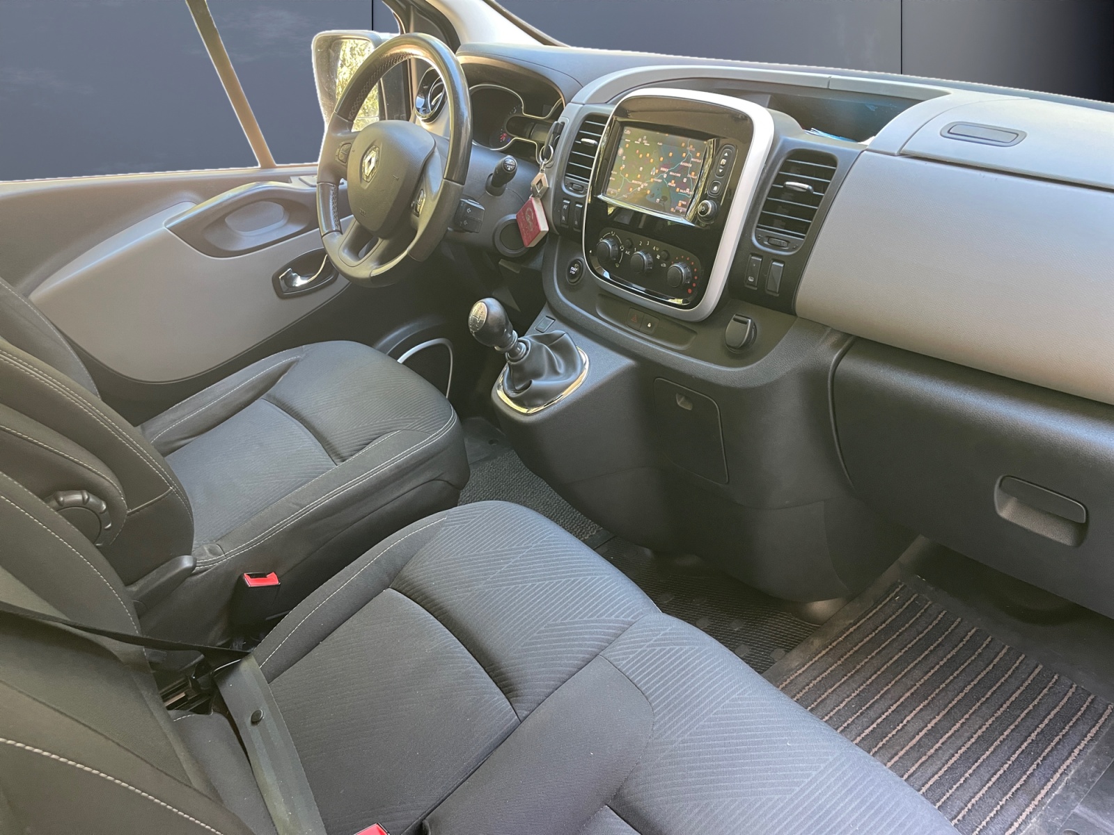 Renault Trafic 12