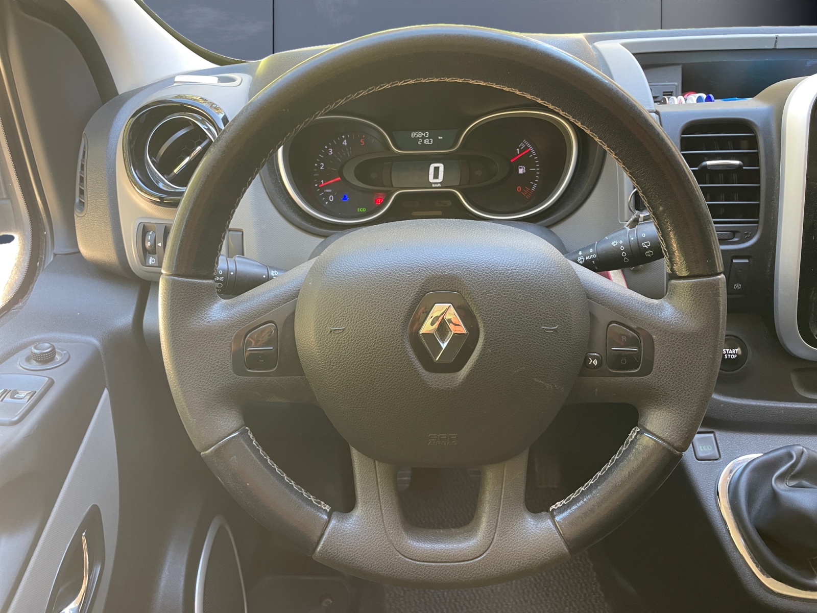 Renault Trafic 15