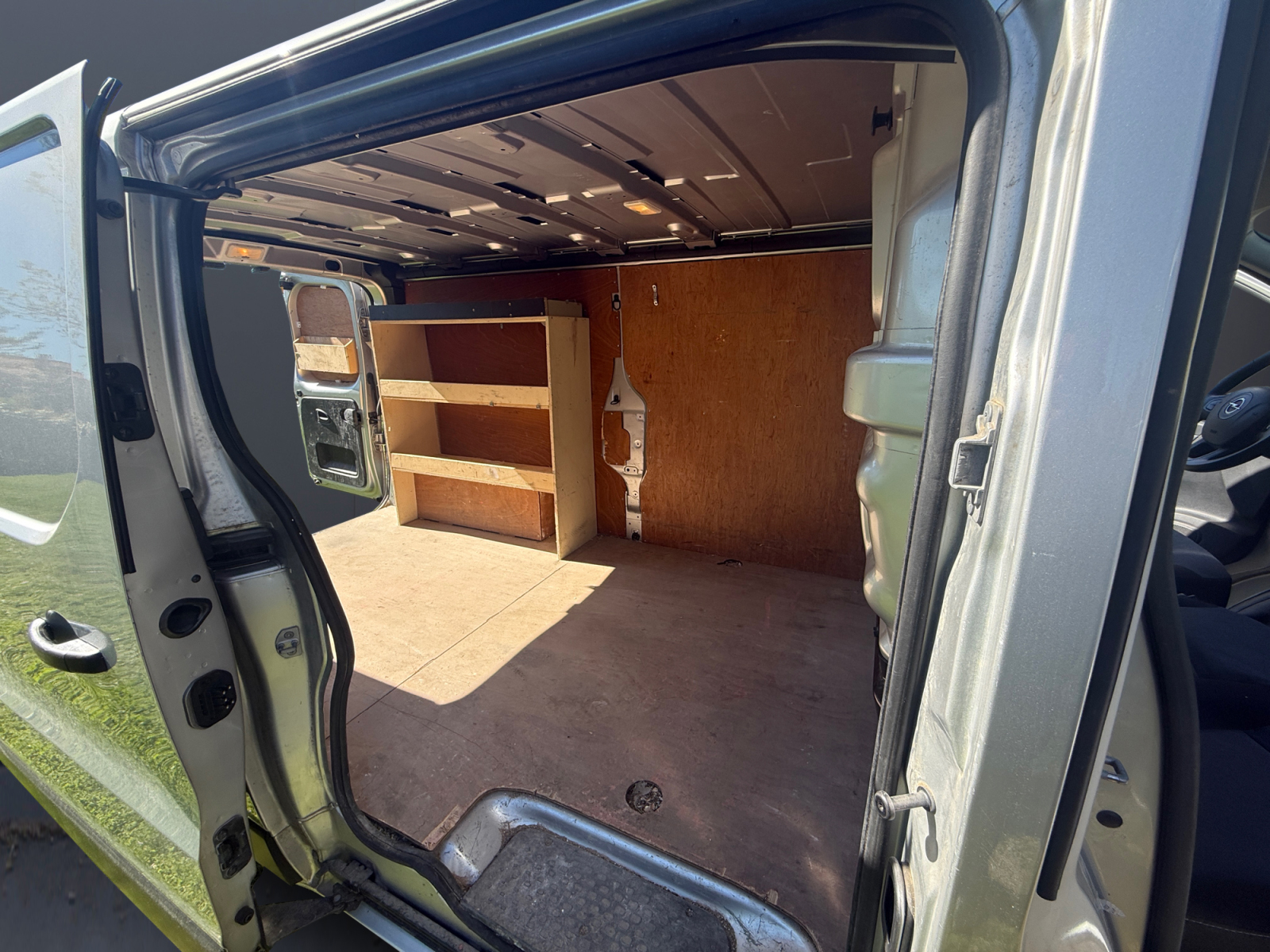 Opel Vivaro Vu 11