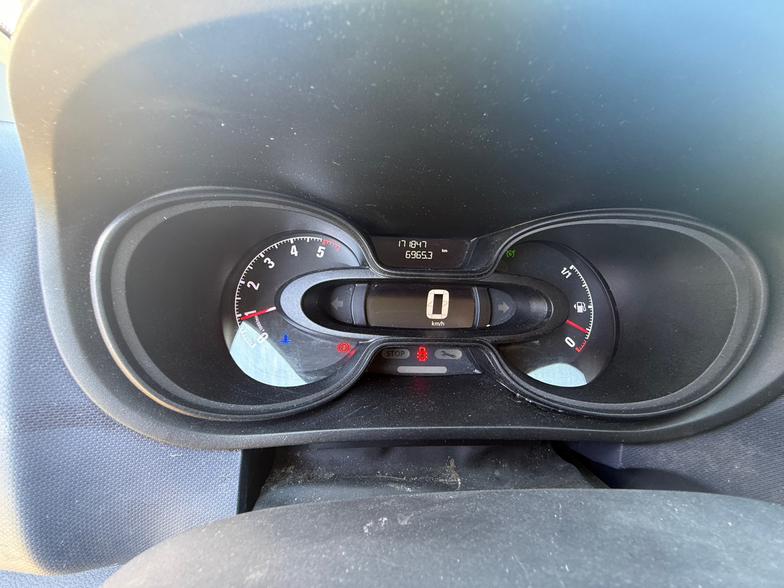 Opel Vivaro Vu 16