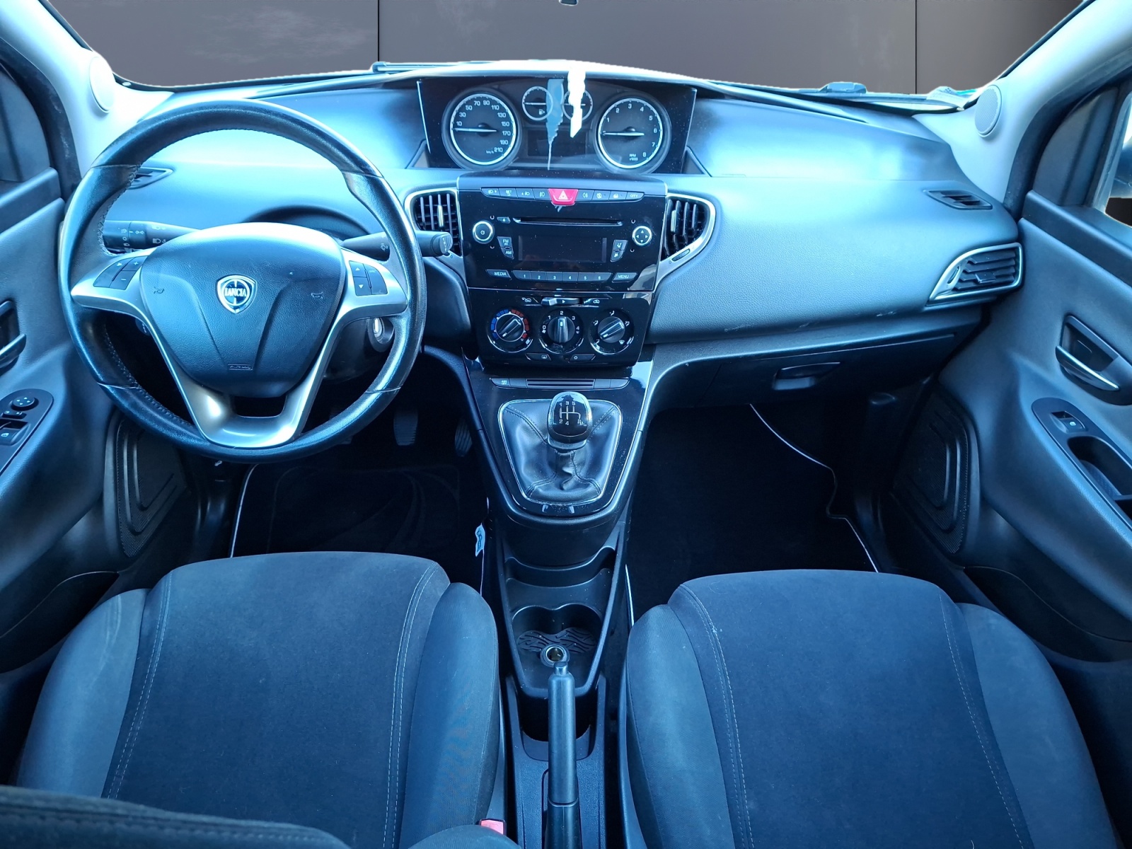 Lancia Ypsilon 14