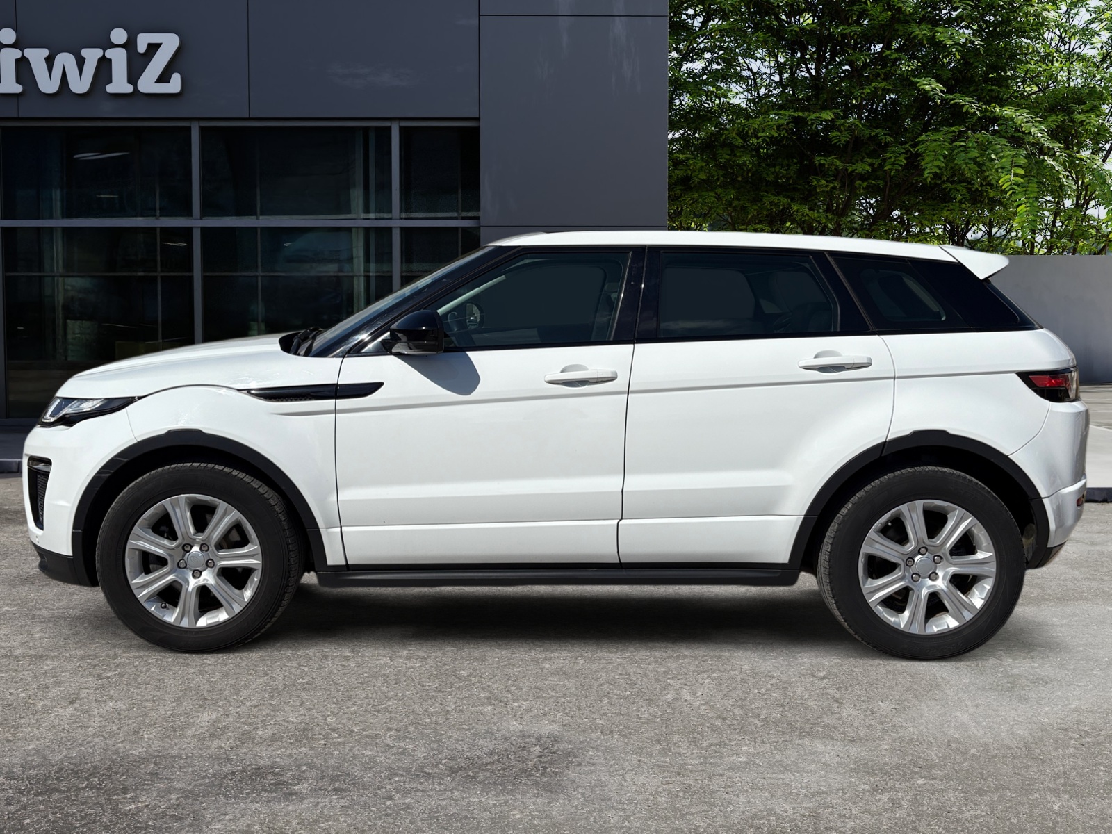 Land Rover Range Rover Evoque 1