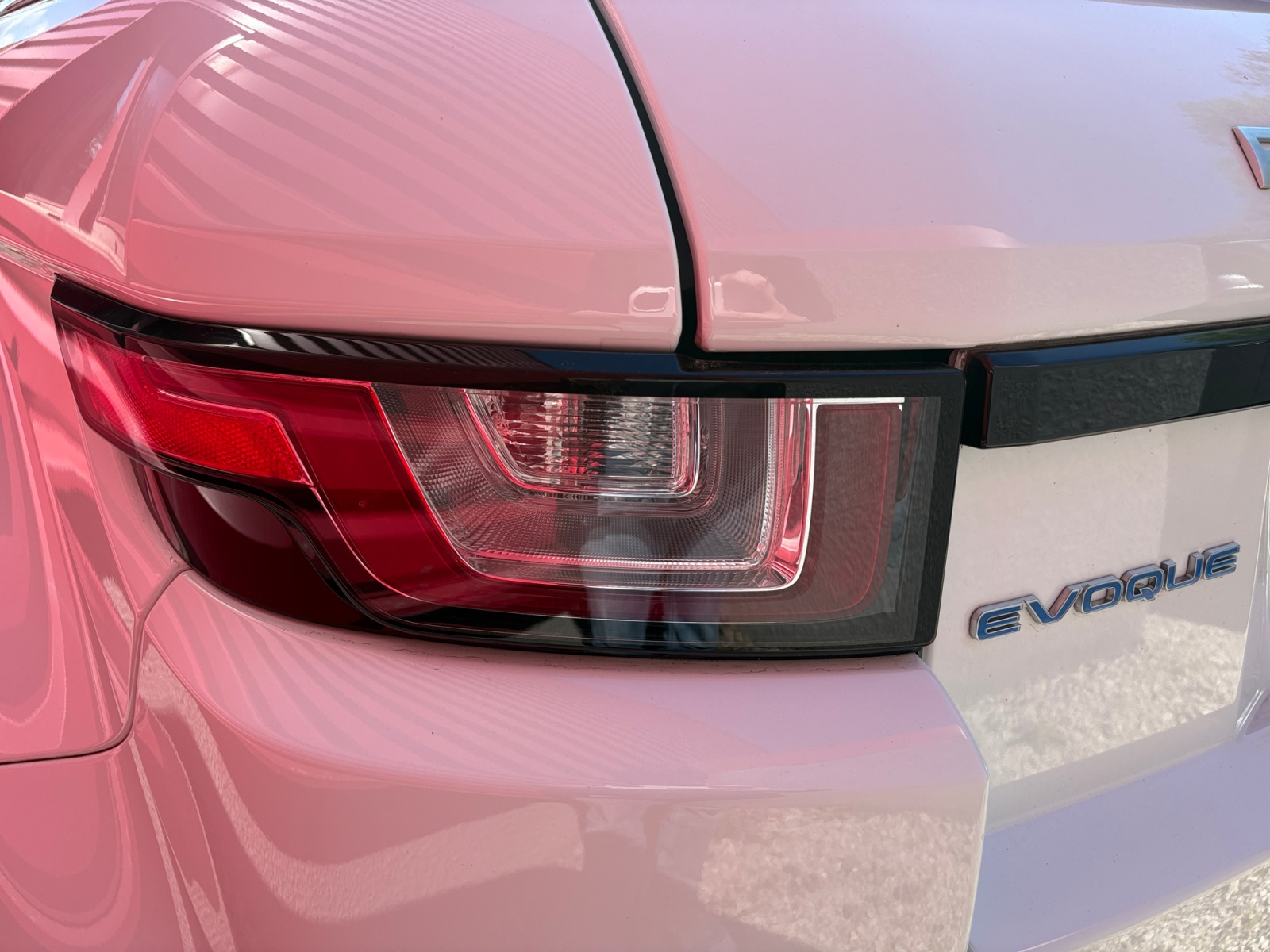 Land Rover Range Rover Evoque 24