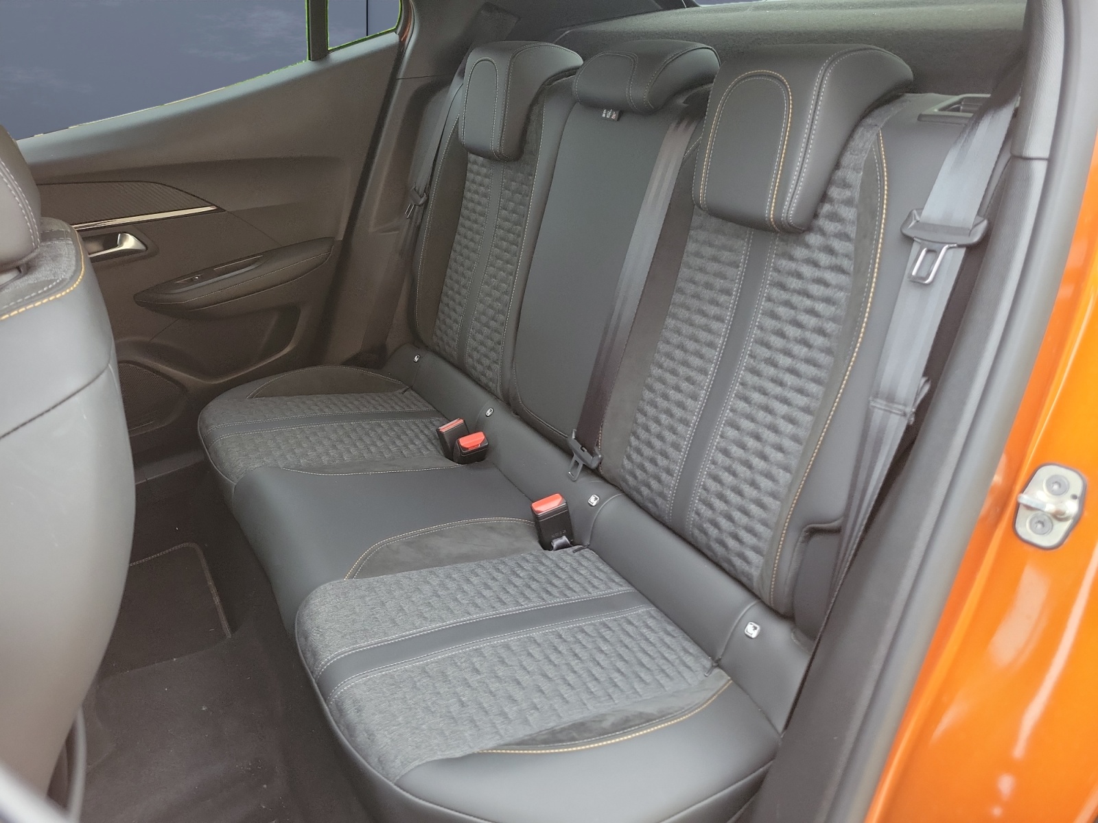 Peugeot 2008 11