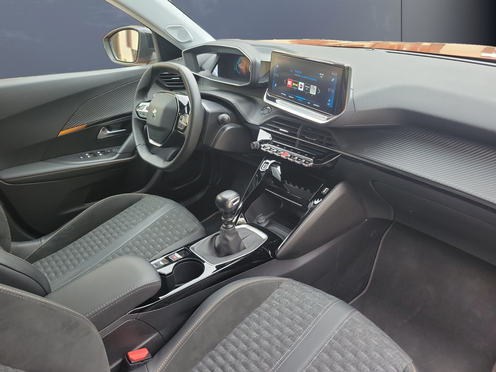 Peugeot 2008 13