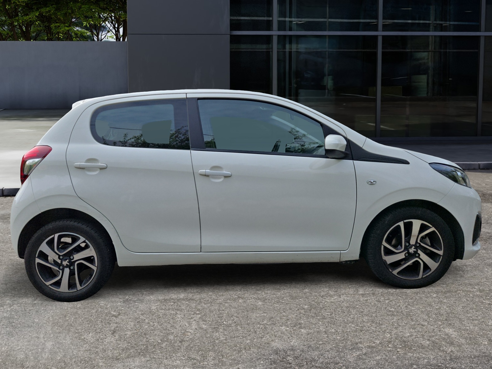 Peugeot 108 5