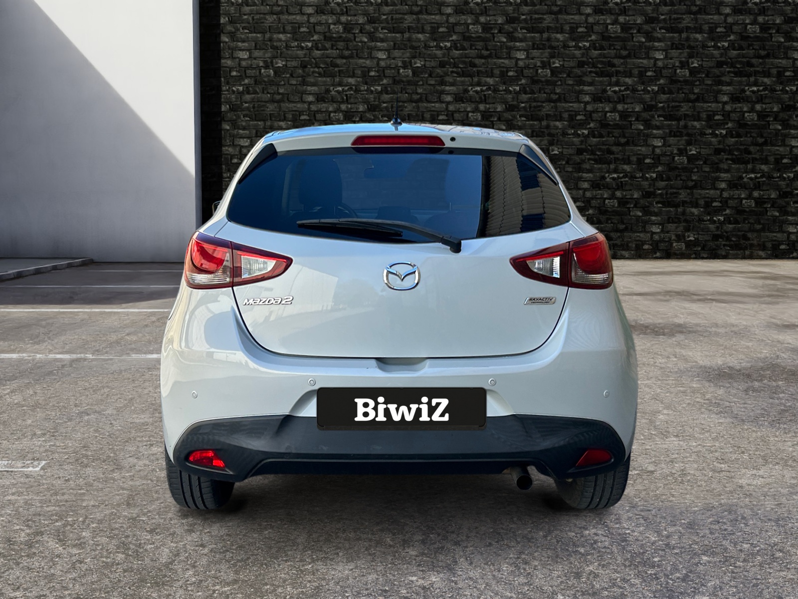 Mazda 2 3