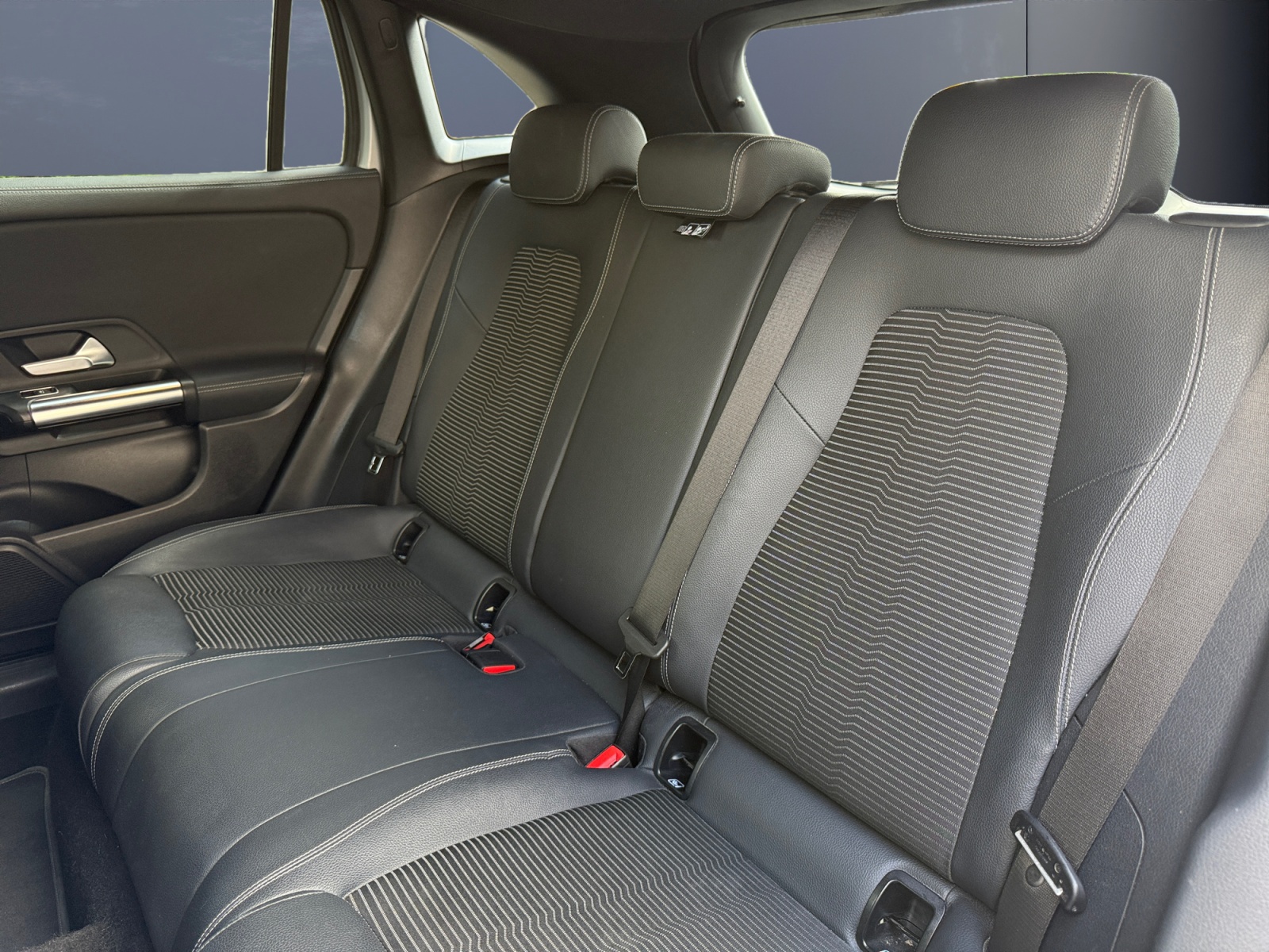 Mercedes-Benz Gla 10