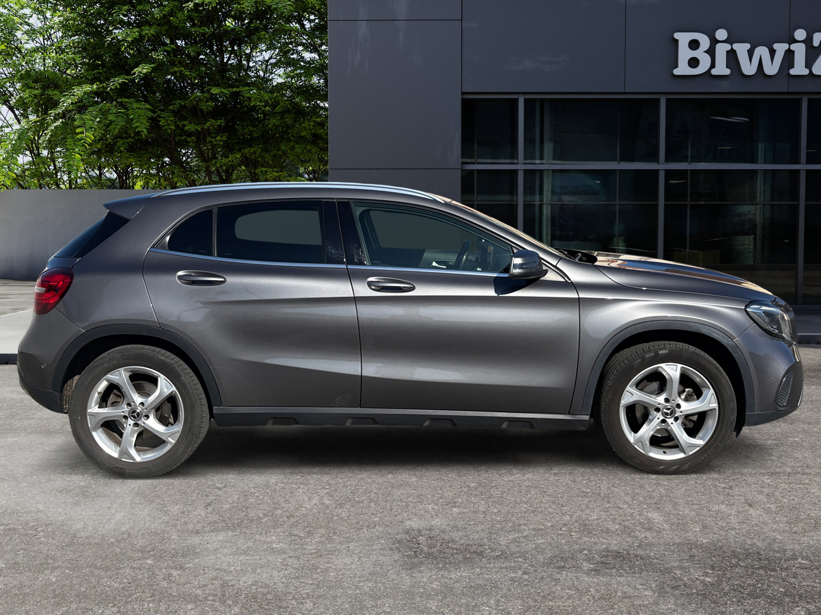 Mercedes-Benz Gla 5