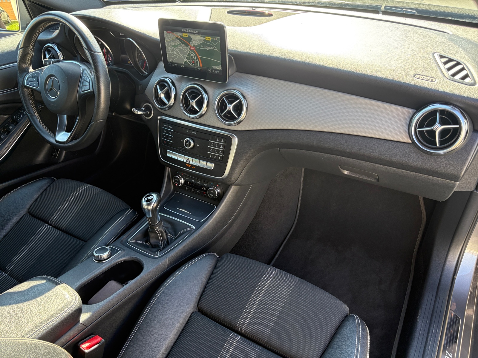 Mercedes-Benz Gla 12